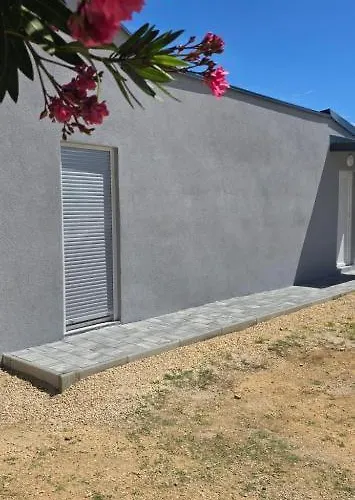 Royal Apartament Povljana